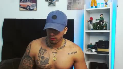 Snapshot of darius_phoenix chatting on December 2024 08:04:02 AM Darius Phoenix online show from December 2024 08:04:02 AM