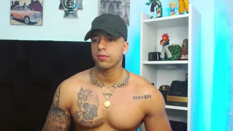 Snapshot of darius_phoenix chatting on January 2025 07:20:02 AM Darius Phoenix online show from January 2025 07:20:02 AM