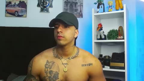 Snapshot of darius_phoenix chatting on January 2025 09:35:02 AM Darius Phoenix online show from January 2025 09:35:02 AM