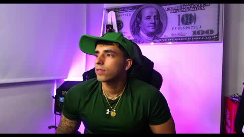 Snapshot of darius_phoenix chatting on February 2025 07:55:02 AM Darius Phoenix online show from February 2025 07:55:02 AM