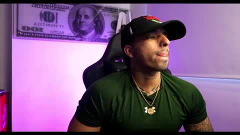 Snapshot of darius_phoenix chatting on February 2025 05:10:02 PM Darius Phoenix online show from February 2025 05:10:02 PM