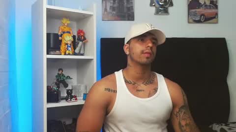 Snapshot of darius_phoenix chatting on March 2025 08:43:01 AM Darius Phoenix online show from March 2025 08:43:01 AM