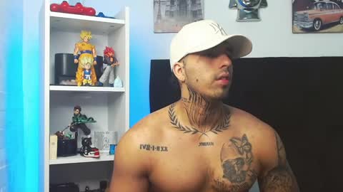 Snapshot of darius_phoenix chatting on March 2025 06:10:02 AM Darius Phoenix online show from March 2025 06:10:02 AM