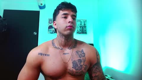 Snapshot of darius_phoenix chatting on September 2025 10:54:01 PM Darius Phoenix online show from September 2025 10:54:01 PM