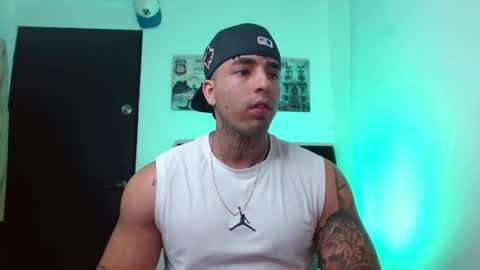 Snapshot of darius_phoenix chatting on September 2025 09:27:02 PM Darius Phoenix online show from September 2025 09:27:02 PM