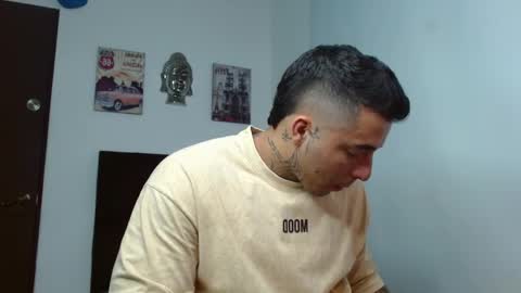 Snapshot of darius_phoenix chatting on September 2025 10:04:02 PM Darius Phoenix online show from September 2025 10:04:02 PM