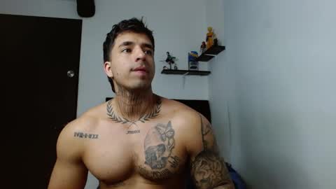 Snapshot of darius_phoenix chatting on December 2025 08:35:01 PM Darius Phoenix online show from December 2025 08:35:01 PM