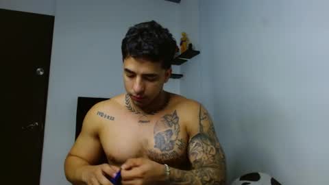 Snapshot of darius_phoenix chatting on December 2025 06:34:02 PM Darius Phoenix online show from December 2025 06:34:02 PM