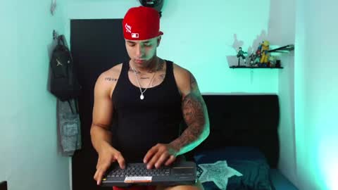 Darius Phoenix  online show from April 2026 08:57:01 PM