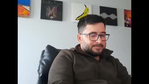 dariux_m online show from November 2025 02:18:02 PM