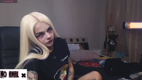 Snapshot of dark__elf chatting on December 2024 10:09:02 PM Anessa online show from December 2024 10:09:02 PM