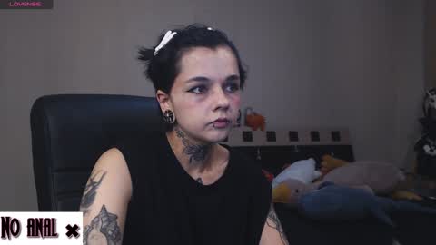 Snapshot of dark__elf chatting on February 2025 10:23:02 PM Anessa online show from February 2025 10:23:02 PM