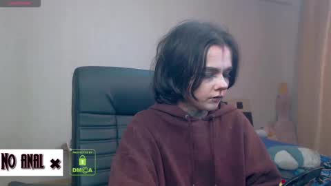 Snapshot of dark__elf chatting on November 2025 10:21:01 PM Anessa online show from November 2025 10:21:01 PM