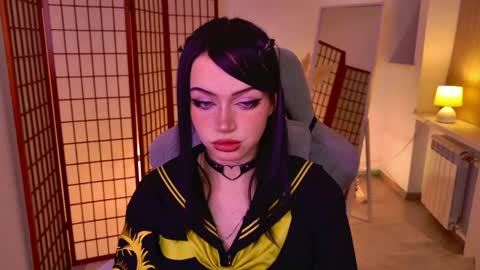 Snapshot of dark_diva chatting on May 2026 09:19:01 PM Diva online show from May 2026 09:19:01 PM