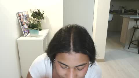 Sofia online show from January 2025 02:25:01 AM