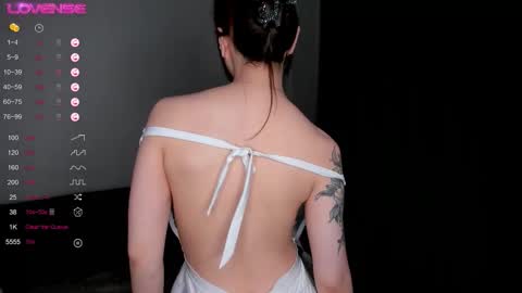 Snapshot of dark_ester chatting on October 2025 11:41:02 AM Ester online show from October 2025 11:41:02 AM