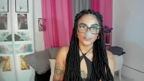 dark_flama online show from April 2026 11:49:02 PM