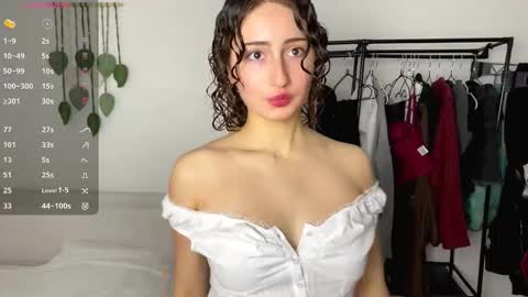 Emily online show from October 2025 07:21:01 AM