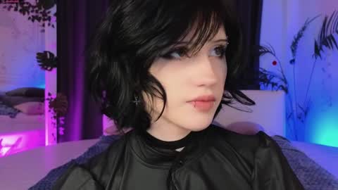 Vamp  online show from January 2025 10:49:01 AM