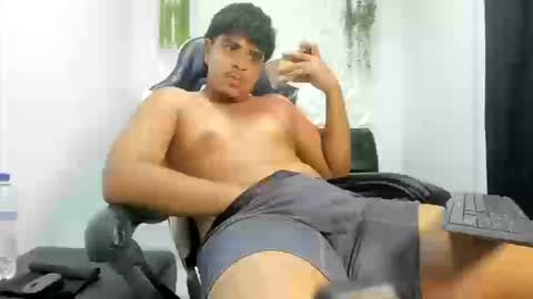 darkalphax01 online show from March 2026 06:03:01 PM