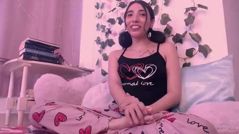 Snapshot of darkcandy666 chatting on October 2025 08:09:02 PM Candy online show from October 2025 08:09:02 PM