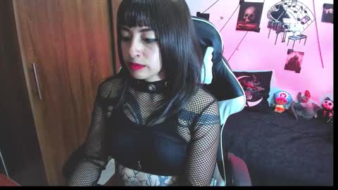 Snapshot of darkkittenuwu chatting on November 2025 09:31:02 PM Hi Im Yuri independent modelhelp me get my 111 hands upuwu online show from November 2025 09:31:02 PM