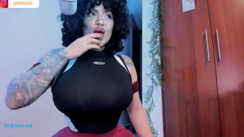 Snapshot of darknes_lilith18 chatting on February 2025 02:15:01 AM darknes_lilith18 online show from February 2025 02:15:01 AM