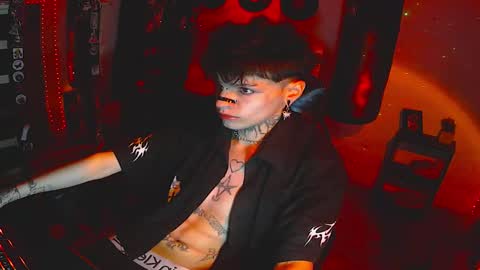 Snapshot of darkness_prince_x chatting on November 2025 04:46:01 AM online show from November 2025 04:46:01 AM