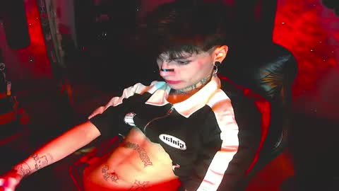 Snapshot of darkness_prince_x chatting on November 2025 08:15:01 AM online show from November 2025 08:15:01 AM