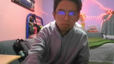 Snapshot of darknex_ chatting on May 2026 05:12:01 AM Jose Ian online show from May 2026 05:12:01 AM