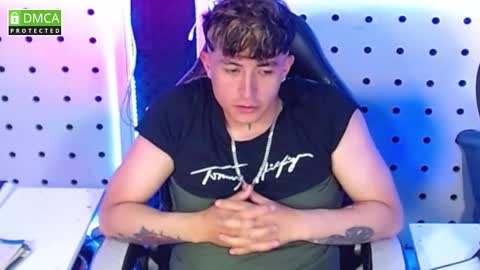 DARKO0717 online show from October 2025 10:18:01 PM