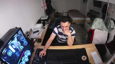 darkschneider_ online show from February 2025 11:37:02 PM