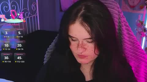 Snapshot of darksh1ne chatting on November 2025 08:46:02 PM Shine online show from November 2025 08:46:02 PM