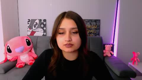 Snapshot of darksidelove_ chatting on April 2026 06:49:01 PM Amelie online show from April 2026 06:49:01 PM