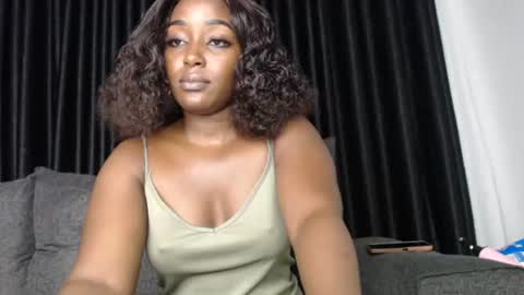 Snapshot of darktanqueen chatting on June 2026 03:37:01 AM darktanqueen online show from June 2026 03:37:01 AM