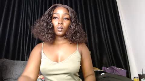 Snapshot of darktanqueen chatting on June 2026 03:40:02 AM darktanqueen online show from June 2026 03:40:02 AM