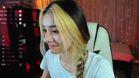 Belle online show from February 2025 08:39:01 AM