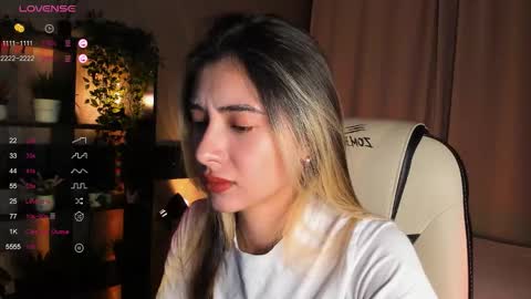 Belle online show from October 2025 04:09:02 AM