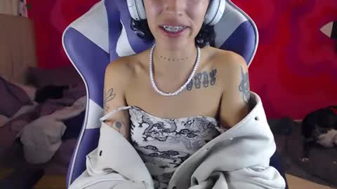 Selena online show from March 2025 11:49:01 PM