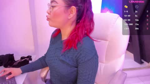 Darling online show from December 2024 02:27:01 PM