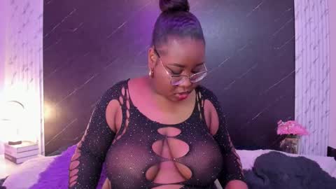 Snapshot of darnellqueen chatting on November 2025 04:44:01 AM Darnell Queen online show from November 2025 04:44:01 AM