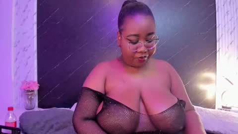 Snapshot of darnellqueen chatting on November 2025 05:49:01 AM Darnell Queen online show from November 2025 05:49:01 AM