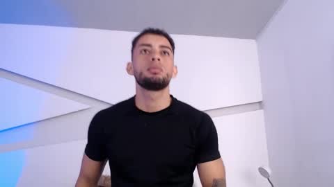 Kael online show from November 2025 01:36:02 PM