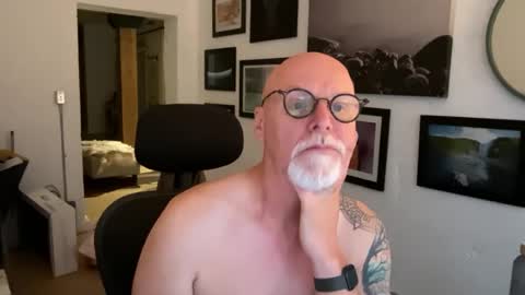 darre1966 online show from June 2026 03:14:02 PM