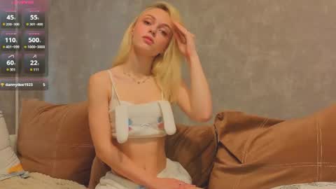 DarslyCat online show from July 2026 05:31:02 AM