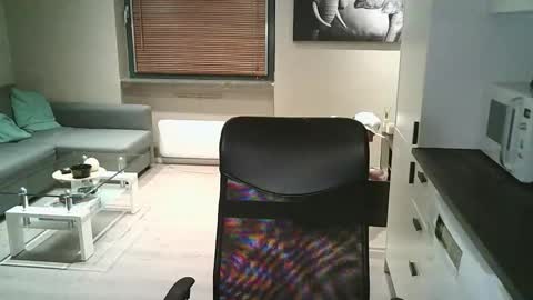 Dario online show from November 2025 05:35:01 PM