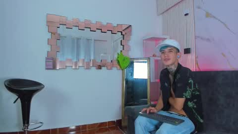 darwin_ggh online show from December 2025 07:03:01 AM