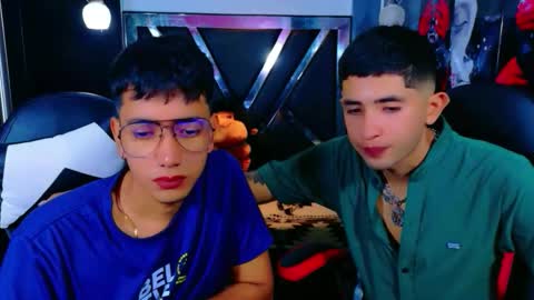 darwinandbrayan online show from November 2025 09:13:02 PM