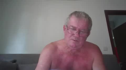darwincock online show from April 2026 01:53:01 AM