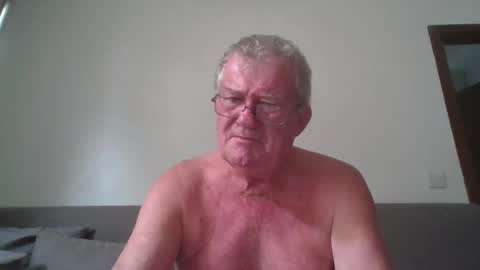 darwincock online show from April 2026 02:27:02 AM
